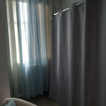 Apartment T2 Entierement Equipe, Proche Toutes Commodites *