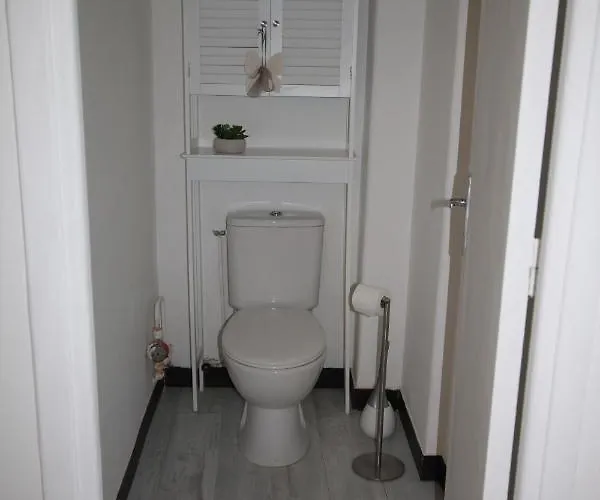 Apartmán T2 Entierement Equipe, Proche Toutes Commodites *