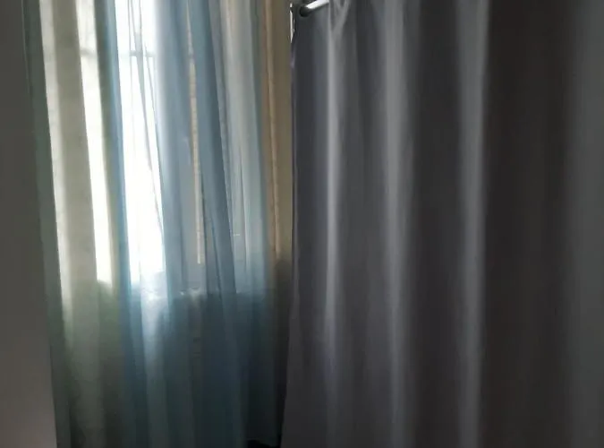 Apartament T2 Entierement Equipe, Proche Toutes Commodites *